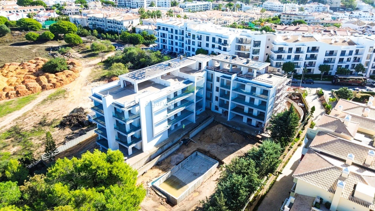 Apartamento T2 para Venda em Albufeira e Olhos de Água Foto 4