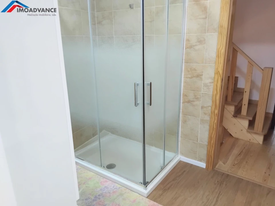 Moradia T6 para Venda em Lorvão Foto 46