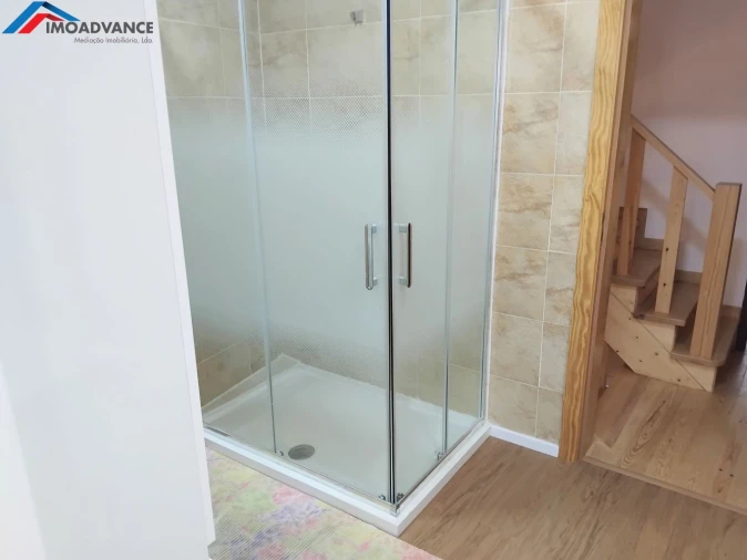 Moradia T6 para Venda em Lorvão Foto 46