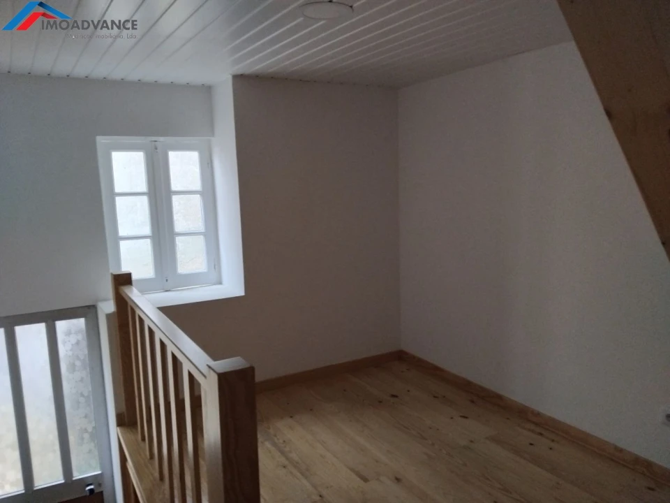 Moradia T6 para Venda em Lorvão Foto 10