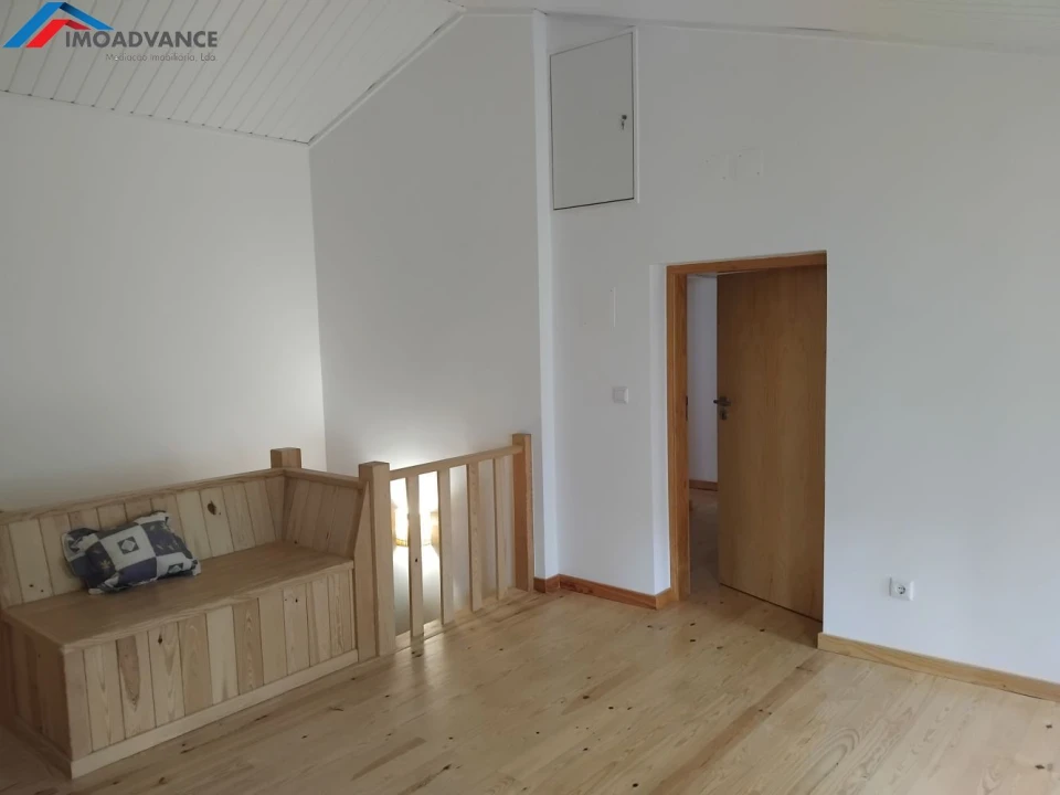 Moradia T6 para Venda em Lorvão Foto 30