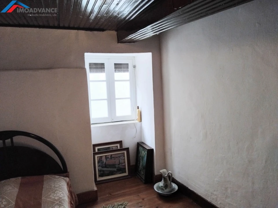 Moradia T6 para Venda em Lorvão Foto 33