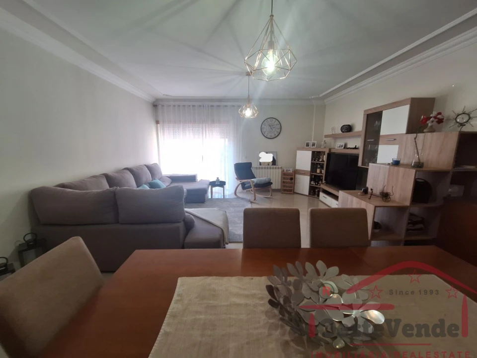 Apartamento T3 para Venda em Cadaval e Pêro Moniz Foto 2