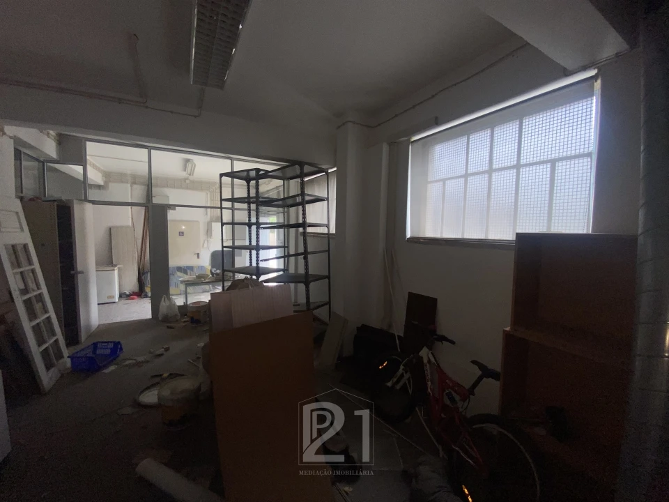 Armazém para Venda em Falagueira-Venda Nova Foto 7