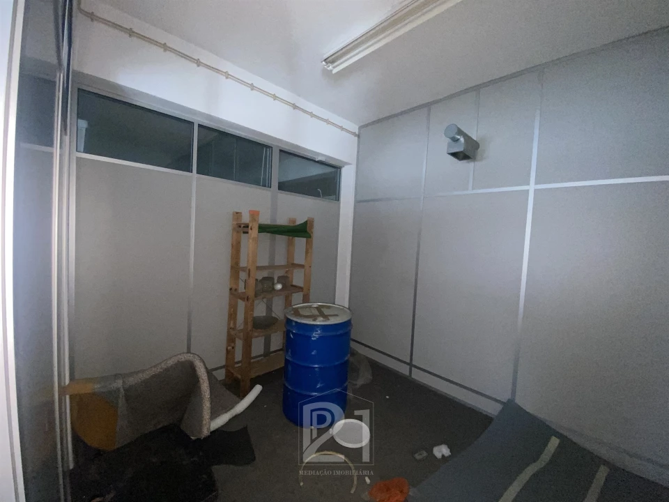 Armazém para Venda em Falagueira-Venda Nova Foto 9