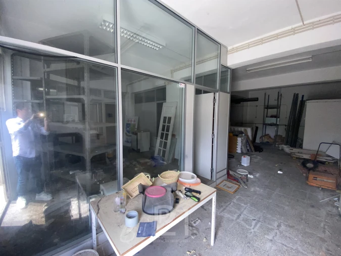 Armazém para Venda em Falagueira-Venda Nova Foto 14