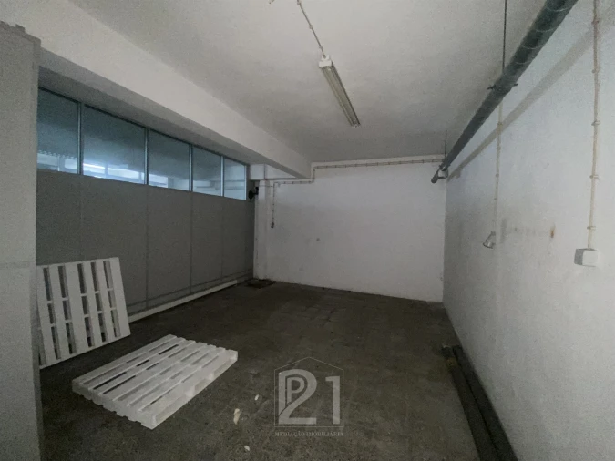 Armazém para Venda em Falagueira-Venda Nova Foto 17