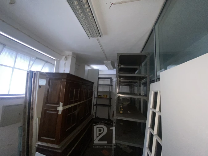 Armazém para Venda em Falagueira-Venda Nova Foto 5