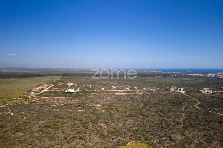 Terreno para Venda em Vila de Sagres Foto 11