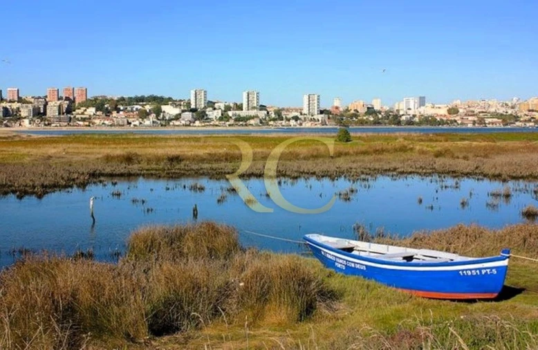 Apartamento T2 para Venda em Canidelo Foto 17
