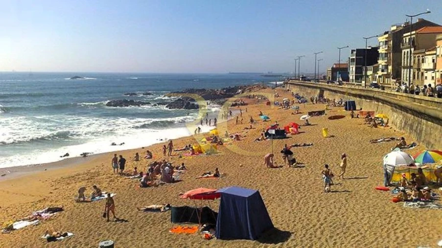 Apartamento T3 para Venda em Lordelo do Ouro e Massarelos Foto 13