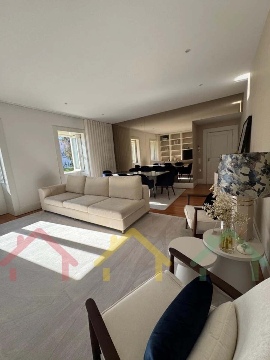 Apartamento T2 para Venda em Paranhos Foto 2