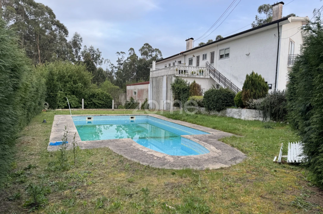Terreno para Venda em São Paio de Oleiros Foto 2