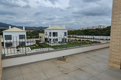 Moradia T4 para Venda em Santa Maria e São Miguel, São Martinho, São Pedro Penaferrim