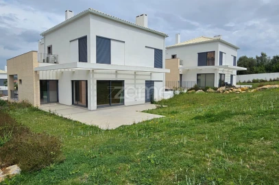 Moradia T4 para Venda em Santa Maria e São Miguel, São Martinho, São Pedro Penaferrim
