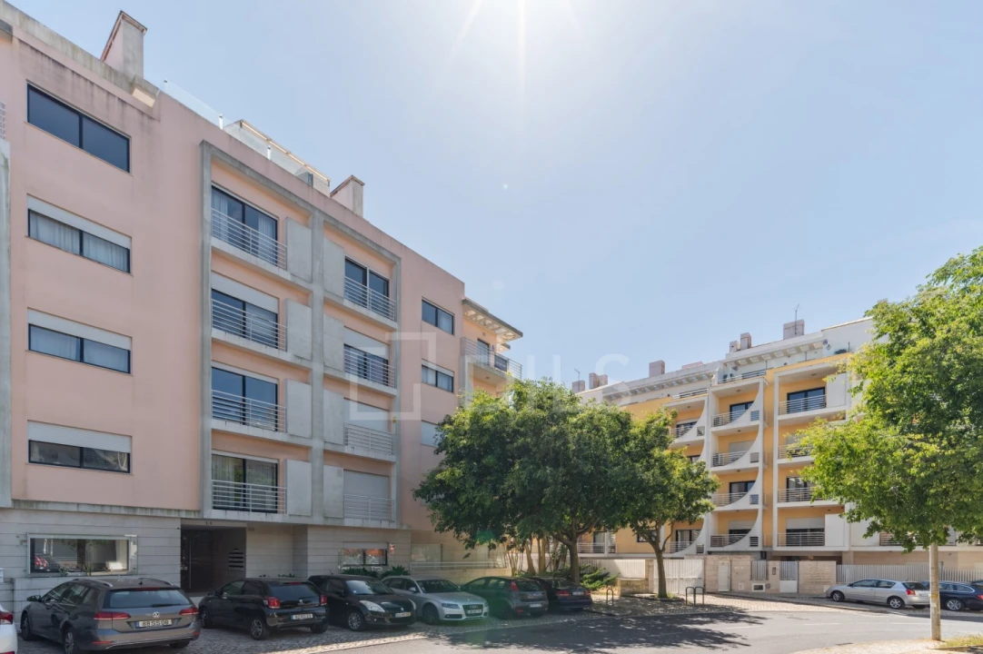 Apartamento T4 para Venda em Alcabideche Foto 2