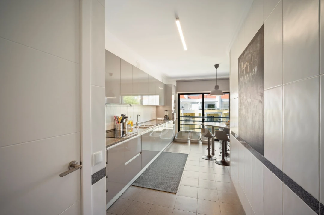 Apartamento T4 para Venda em Alcabideche Foto 7