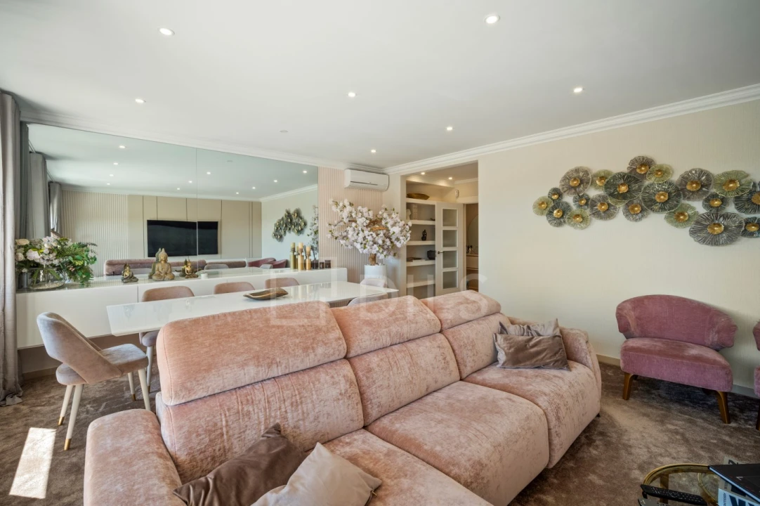 Apartamento T4 para Venda em Alcabideche Foto 19