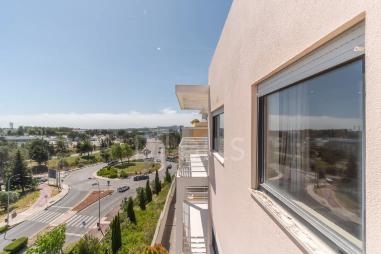 Apartamento T4 para Venda em Alcabideche Foto 3