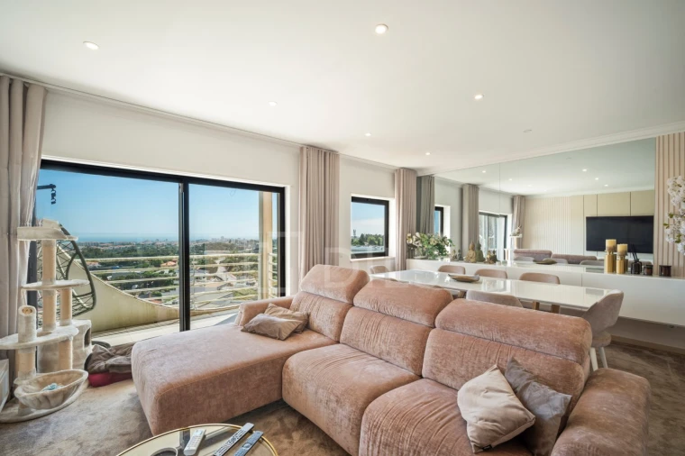 Apartamento T4 para Venda em Alcabideche Foto 1