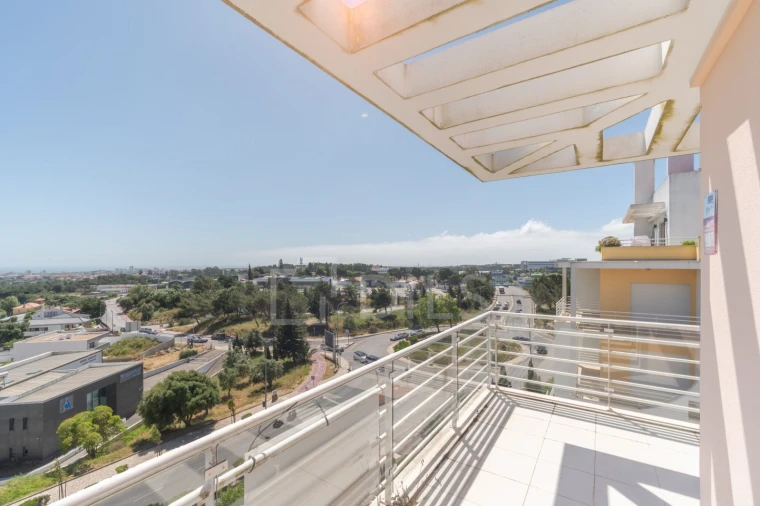 Apartamento T4 para Venda em Alcabideche Foto 14