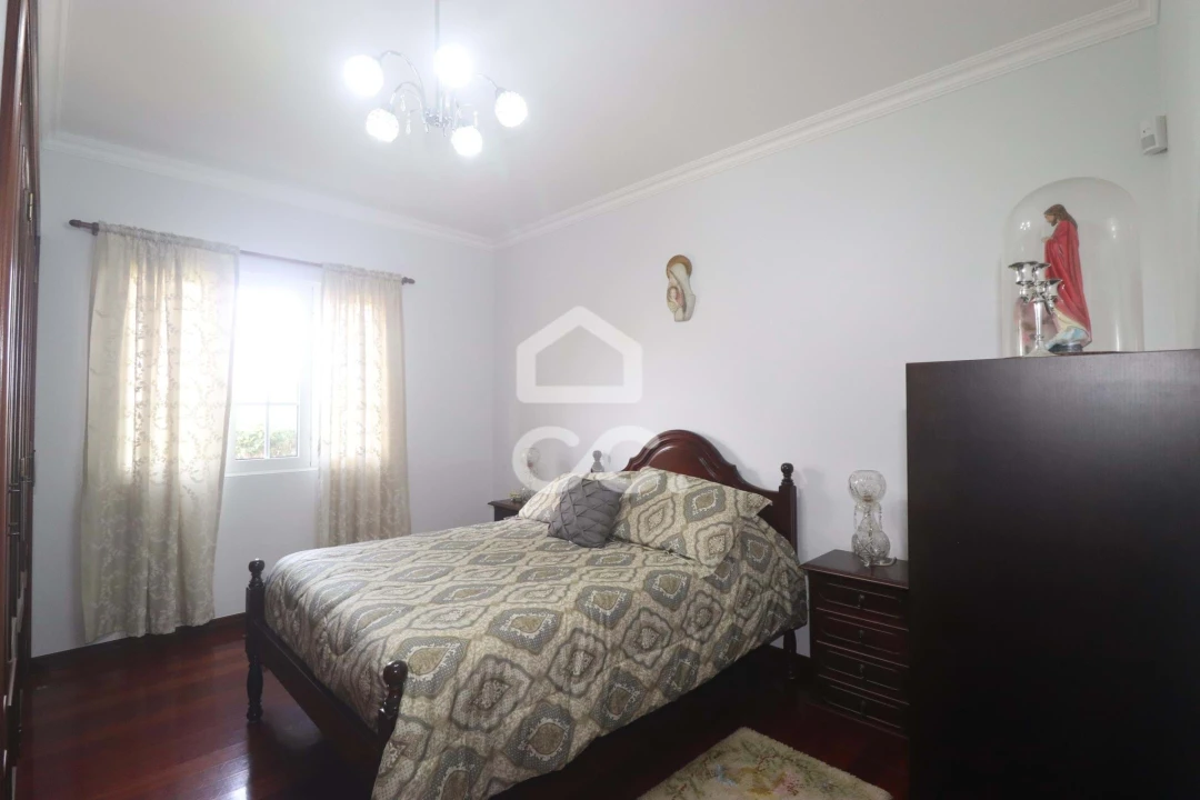 Moradia T3 para Venda em Ribeirinha Foto 20