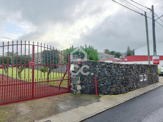 Moradia T3 para Venda em Ribeirinha Foto 36