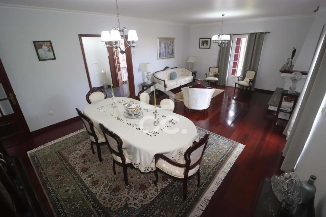 Moradia T3 para Venda em Ribeirinha Foto 12