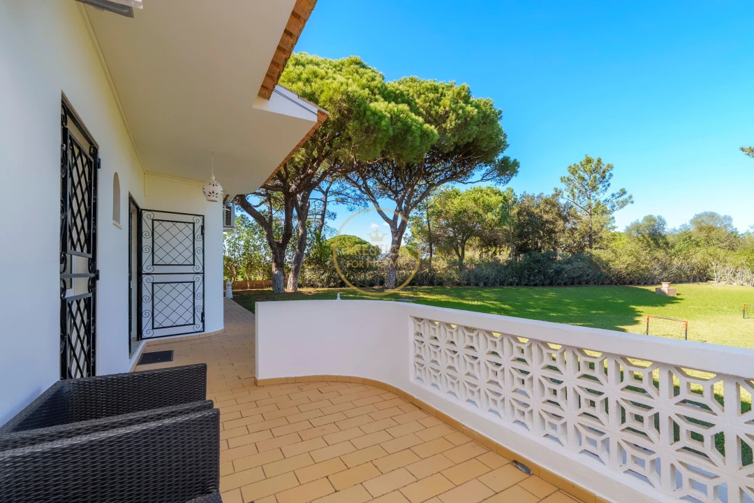 Moradia T4 para Arrendamento em Quarteira Foto 85