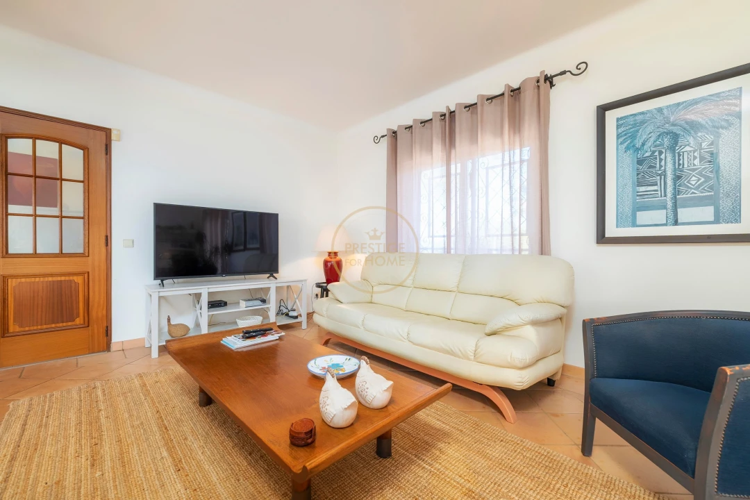 Moradia T4 para Arrendamento em Quarteira Foto 41