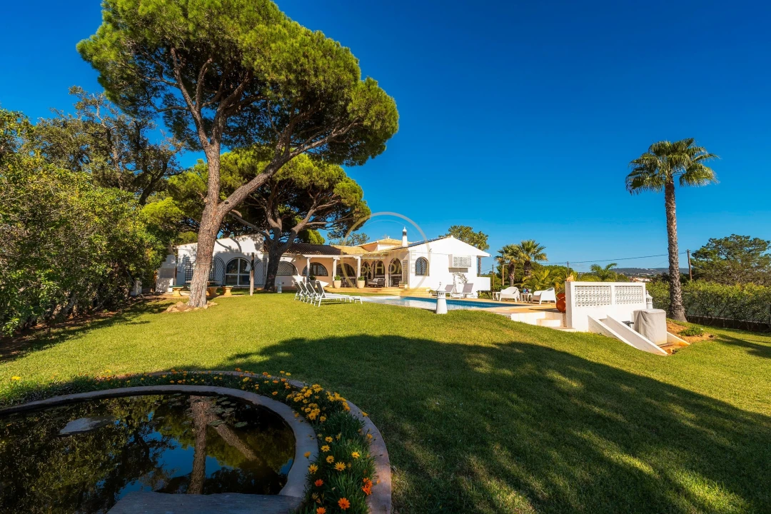 Moradia T4 para Arrendamento em Quarteira Foto 96