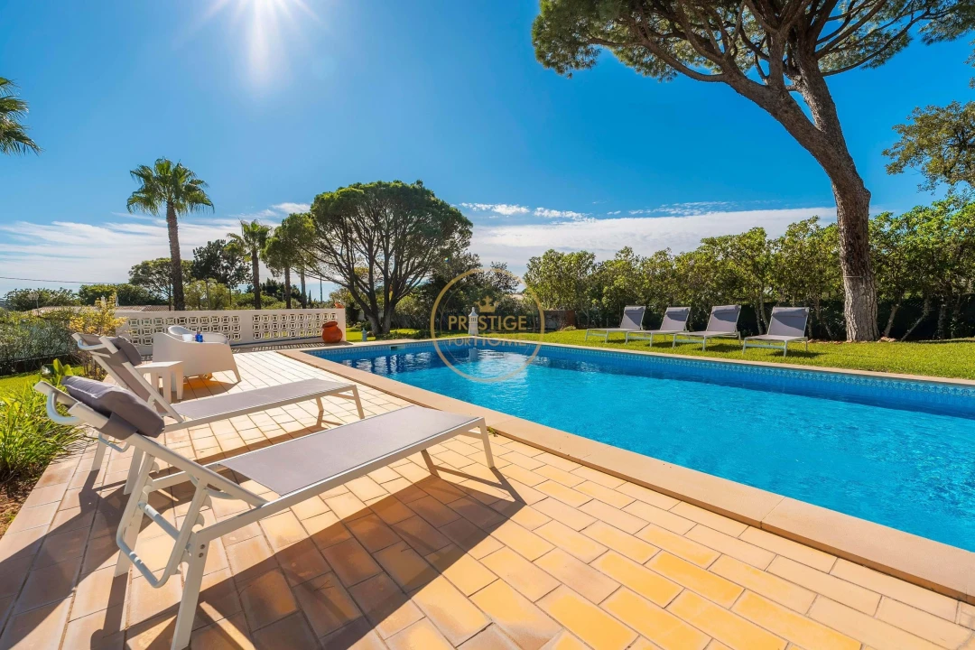 Moradia T4 para Arrendamento em Quarteira Foto 61