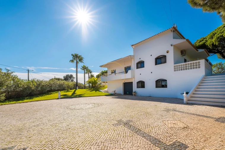 Moradia T4 para Arrendamento em Quarteira Foto 98