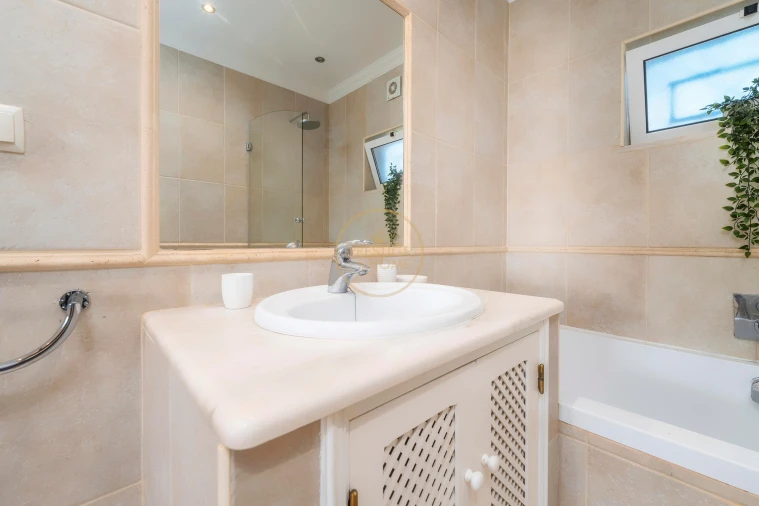 Moradia T4 para Arrendamento em Quarteira Foto 56