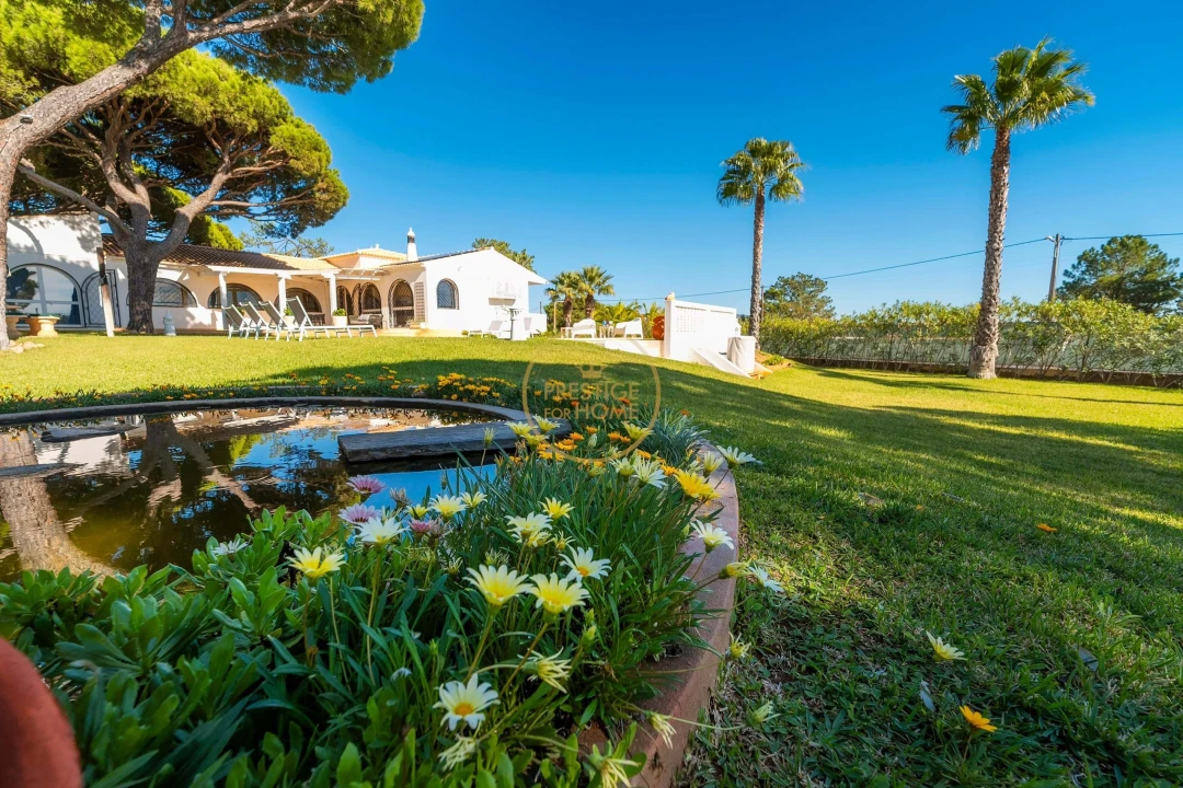 Moradia T4 para Arrendamento em Quarteira Foto 78