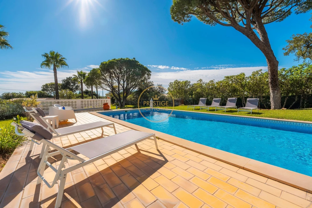 Moradia T4 para Arrendamento em Quarteira Foto 83