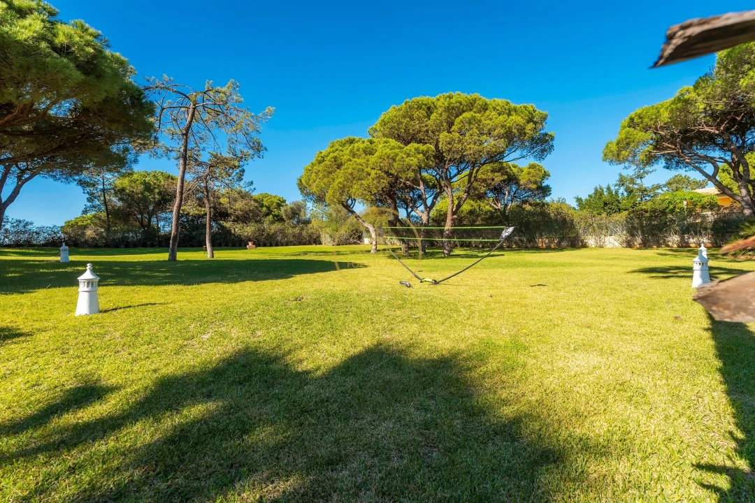 Moradia T4 para Arrendamento em Quarteira Foto 66