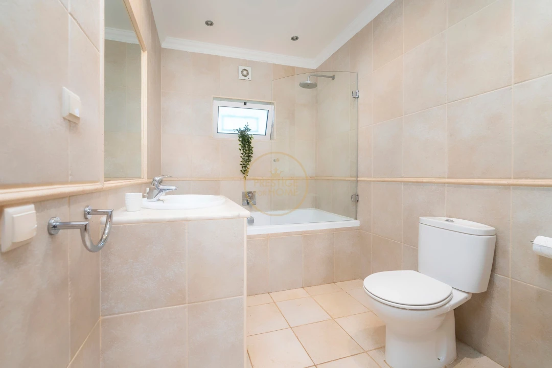 Moradia T4 para Arrendamento férias em Quarteira Foto 82