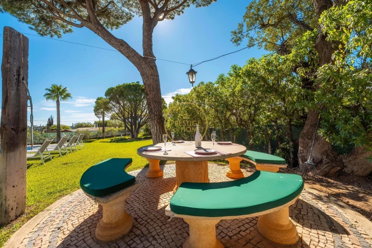 Moradia T4 para Arrendamento férias em Quarteira Foto 36