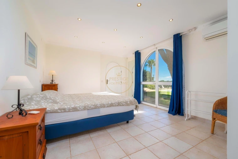 Moradia T4 para Arrendamento férias em Quarteira Foto 75