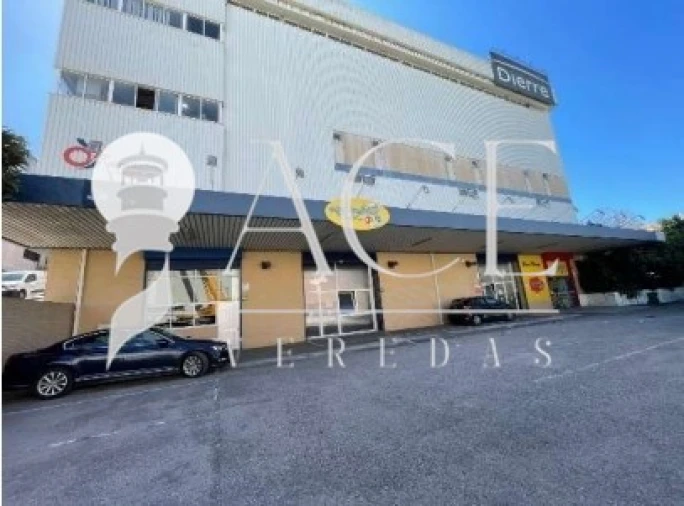 Prédio para Venda em Sacavém e Prior Velho Foto 3