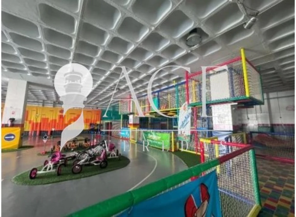 Prédio para Venda em Sacavém e Prior Velho Foto 5