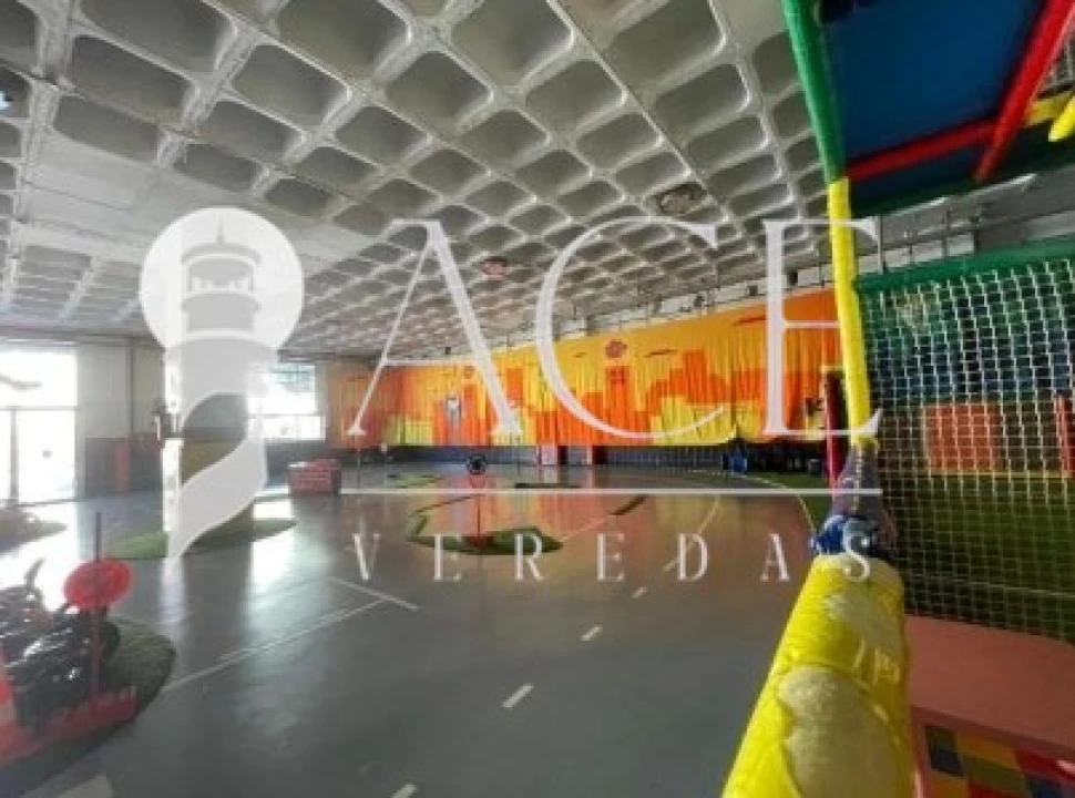 Prédio para Venda em Sacavém e Prior Velho Foto 18