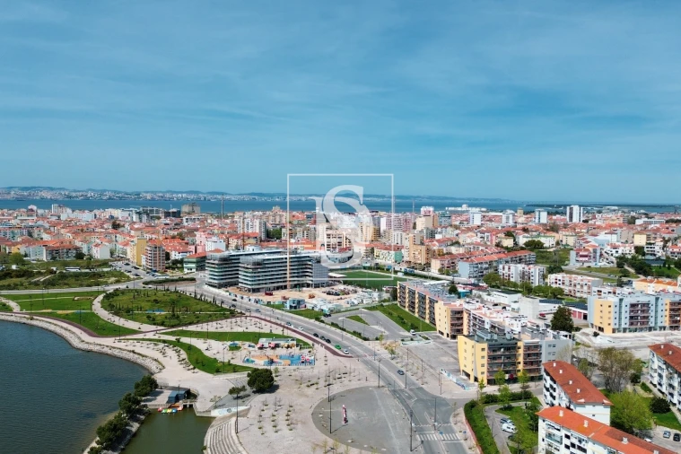 Negócio para Venda em Alto do Seixalinho, Santo André e Verderena Foto 6