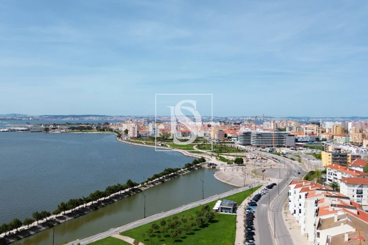 Negócio para Venda em Alto do Seixalinho, Santo André e Verderena Foto 11