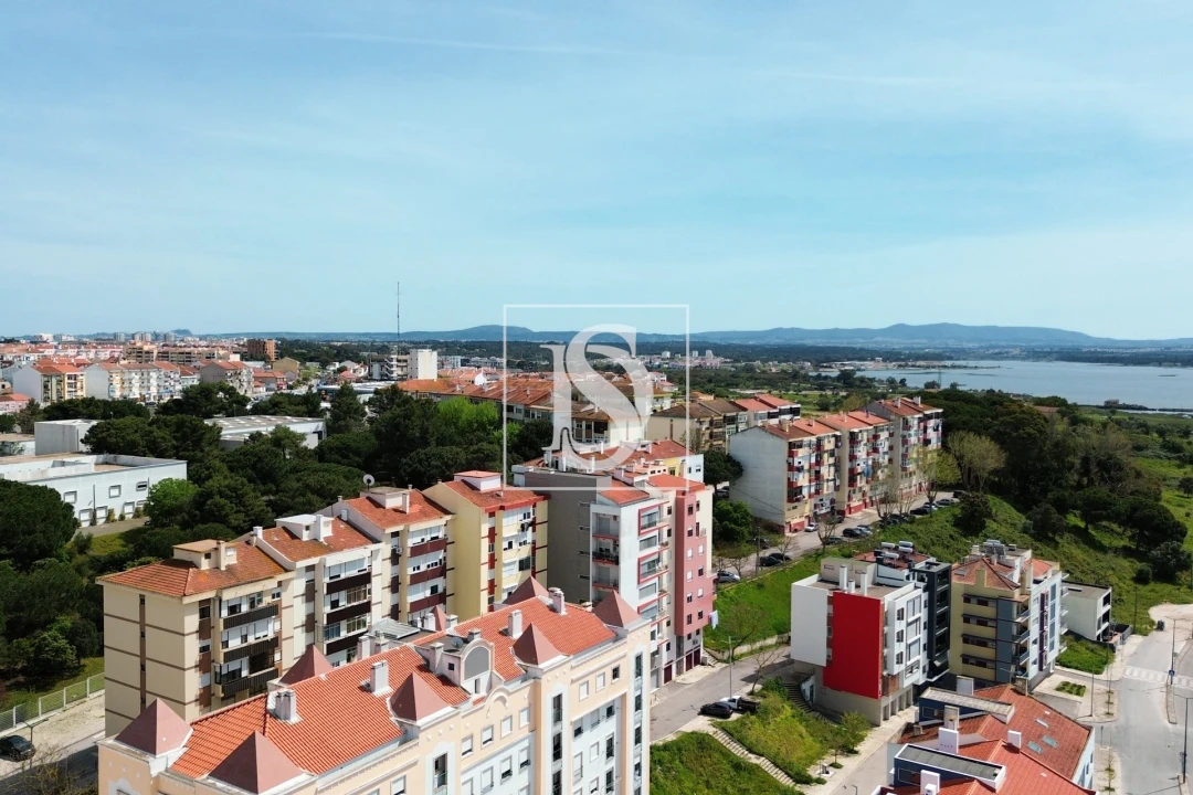 Negócio para Venda em Alto do Seixalinho, Santo André e Verderena Foto 8