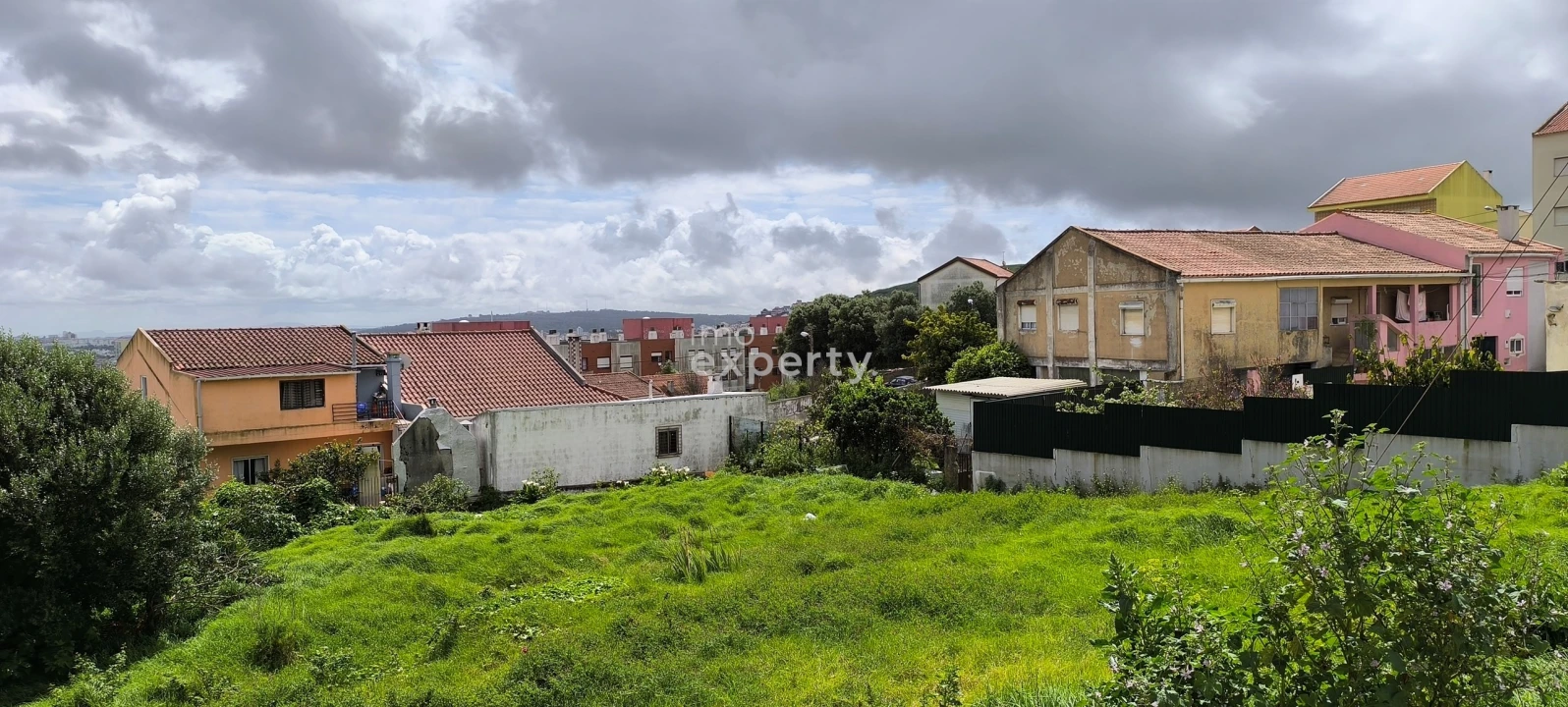 Terreno para Venda em Mina de Água Foto 1