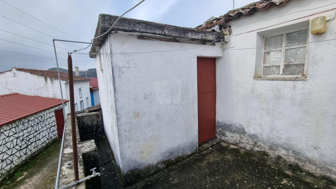 Moradia T3 para Venda em São Pedro do Esteval Foto 8