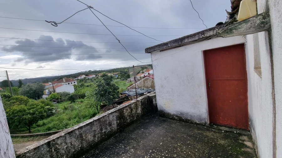 Moradia T3 para Venda em São Pedro do Esteval Foto 9