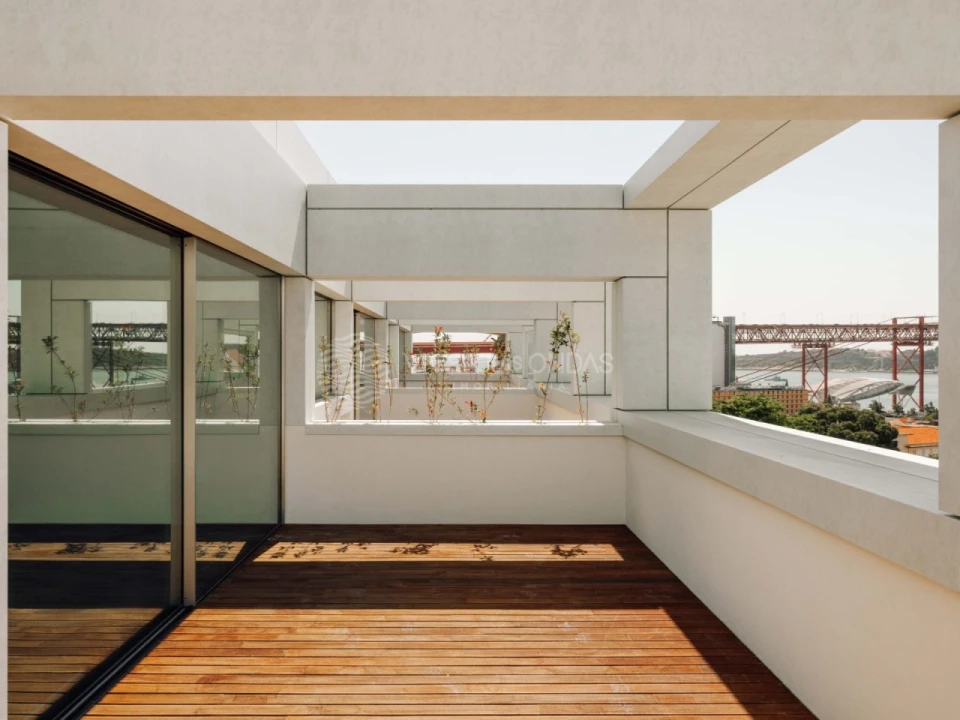 Moradia T5 para Venda em Alcantara Foto 19